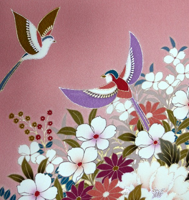 рисунок на шелковой ткани японского кимоно