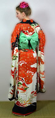 японское старинное шелковое кимоно с авторской росписью 