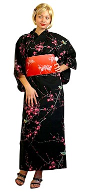 японское женское кимоно из хлопка