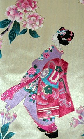 рисунок ткани женского халата-кимоно